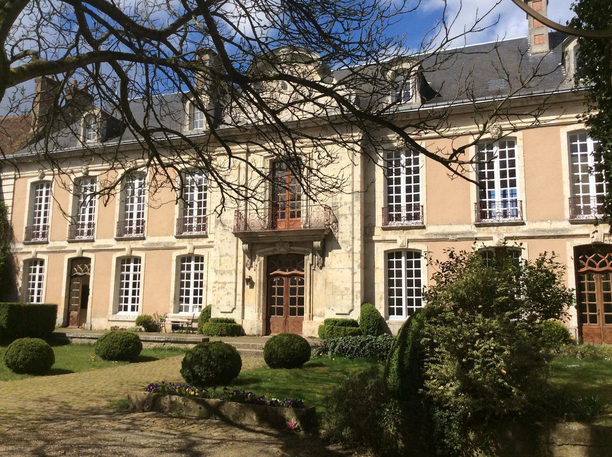 Hotel Des Tailles Mortagne-au-Perche Exterior foto
